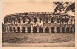 FRANCE - Nîmes - Les Arenes - Carte Postale Ancienne - Nîmes