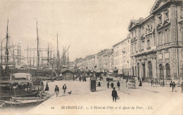 Marseille * L'hôtel De Ville Et Le Quai Du Port - Alter Hafen (Vieux Port), Saint-Victor, Le Panier