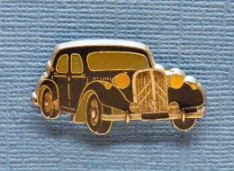 1 PIN'S //  ** CITROËN / TRACTION AVANT LA 15 SIX ** . (Corner Coinderoux Paris) - Citroën