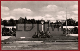 MOZAMBIQUE - BEIRA - MONUMENTO ARUANGUA - PIONERS MONUMENT - ANOS 40 REAL PHOTO PC  - Mozambique