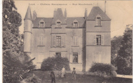 72. LOUE. CPA .CHATEAU  RENAISSANCE RUE HOUDEBERT. ANIMATION.  ANNEE 1908 + TEXTE - Loue