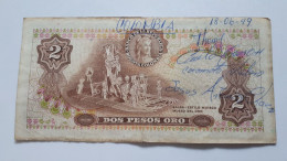 COLOMBIE 2 PESOS 20 JULIO 1972 SERIE 90048129 P-413a.2 SIGNATURES AU VERSO A IDENTIFIER - Colombie