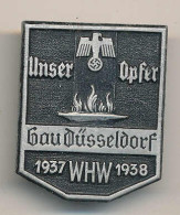 Anstecknadel WHW Gau Düsseldorf 1937/38 - Autres & Non Classés