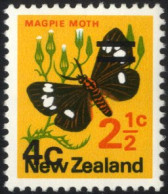 1971 4c On 2½c Magpie Moth Showing Misplaced Surcharge With Bars At Top Right And 4c At Lower Left. CP.P30aT, SG.957var. - Andere & Zonder Classificatie