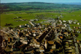 BULLE    ( SUISSE )  AVEC SON CHATEAU - Bulle