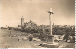 POSTAL   SEGOVIA  -ESPAÑA  -VISTA PARCIAL DESDE EL CALVARIO DE LA PIEDAD - Segovia