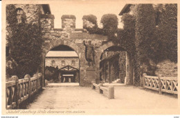 POSTAL   -SAALBURG  -ALEMANIA  -- PUERTA DECUMANA DESDE EL EXTERIOR DEL CASTILLO  ( KASTELL-PORTA DECUMANA VON AUSSEN ) - Saalburg