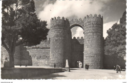 POSTAL    AVILA  -ESPAÑA  - PUERTA DE SAN VICENTE - Ávila