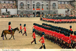 United Kingdom England London Buckingham Palace Trooping The Colour Soldiers Uniform - Buckingham Palace