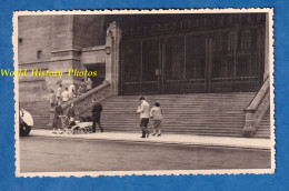 CPA Photo - LIVERPOOL , England - Entrée De La Cathédrale - 21 Juillet 1954 - Lancashire Rue United Kingdom - Liverpool