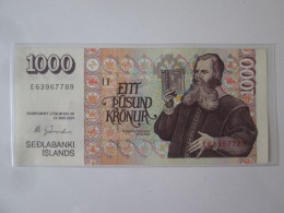 Iceland 1000 Kronur 2001 Banknote AUNC - Iceland