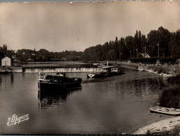 N°114381 -cpsm Bois Le Roi -remorqueur "Pivert" Et Péniche - Rimorchiatori