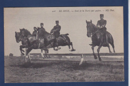 CPA 1 Euro Animaux Cheval Chevaux Horse Militaria Non Circulé Le Breil - Paarden