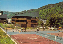 CPSM 63 LE MONT DORE  TENNIS DES PRADETS    Grand Format 15 X 10,5 Cm - Le Mont Dore