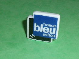 Fèves / Fève / Pays / Région / Planetes : Bleu Poitou     T144 - Pays