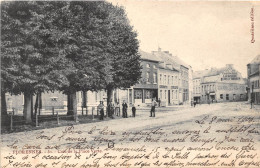 BELGIQUE. FLORENNES. COIN DE LA PLACE VERTE. ANIMATION. "CHAPELLERIE LIEGEOISE CAMILLE BODART.  1904 - Florennes