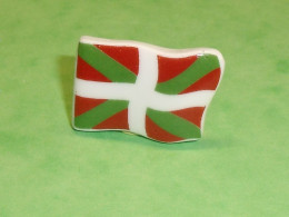 Fèves / Fève / Pays / Région : Drapeau Du Pays Basque , Drapeau  T179 - Regio's