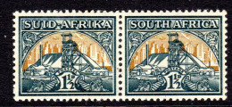 SOUTH AFRICA - 1941 GOLD MINE DEFINITIVE 1½d PAIR FINE MNH ** SG 87 - Unused Stamps