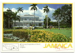 Jamaica - Enjoying The Gardens Of Devon House Kingston - Jamaïque