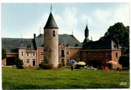Oteppe - L'Hirondelle - Cour Intérieure Du Château - Burdinne