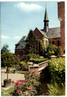 Leuze - Institut Médical De St-Jean-de-Dieu - Un Coin Du Parc Et La Chapelle - Leuze-en-Hainaut