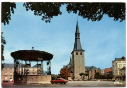 Ciney - La Grand'place (Eglise Classée) - Ciney