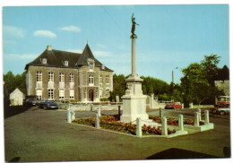 Mettet - Maison Communale Et Monument - Mettet