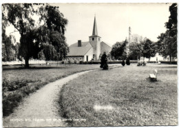 Hotton S/O. - L'Eglise Vue De La Plaine Des Jeux - Hotton