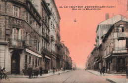 CP-EUROPE-France - 42 Loire - LE CHAMBON-FEUGEROLLES,  Rue De La République - Le Chambon Feugerolles