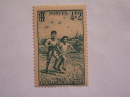 TIMBRE 1945 - CROISADE  DE  L ' AIR  PUR  //    Vert  Bleu  Sur  PAPIER  CHAMOIS    NEUF ** - Unused Stamps