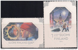 2015 Finnland Mi.  2411-12**MNH Weihnachten In Der Stadt. Odr. Mit Holographischem Lacküberzug; Selbstklebend - Ongebruikt