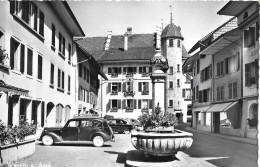 WANGEN AN DER AARE ► Dorfplatz Mit Oldtimer, Ca.1960 - Wangen An Der Aare