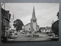 CP 63 Puy De Dôme CHAPDES BEAUFORT Prés Pontgibaud  L'église Le Monument Aux Morts Voiture Fourgonnette Renault  1950 - Maringues