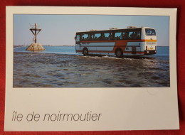 CPM - Ile De Noirmoutier - Le Passage Du Gois  -( Autocar ) - Noirmoutier