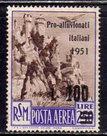 REPUBBLICA DI SAN MARINO 1951 POSTA AEREA AIR MAIL PRO VITTIME ALLUVIONE SOPRASTAMPATO OVERPRINTED LIRE 100 SU 200 MNH - Luchtpost