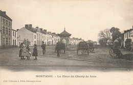 Montaigu * La Place Du Champ De Foire * Enfants Villageois - Montaigu