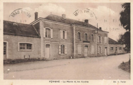 Périgné * Les écoles Et La Mairie Du Village * école Groupe Scolaire - Other & Unclassified