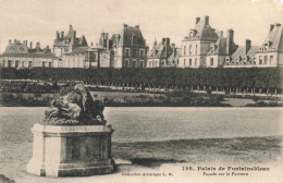FRANCE - Palais De Fontainebleau - Façade Sur La Parterre - Carte Postale Ancienne - Fontainebleau