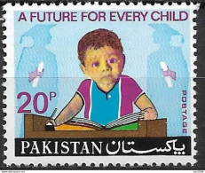 1974 Pakistan Mi. 374**MNH   Weltkindertag. - Pakistan