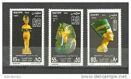 Egypt - 1995 - ( Post Day - Statue Of Akhenaton, Golden Mask Of King Tutankhamen, Statue Of Nefertiti ) - MNH** - Egiptología