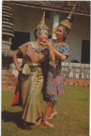 ASIE - CAMBODGE - SCENE THEATRALE - FEMME EN COSTUME TRADITIONNEL - NAND AND PHRA - Cambodge