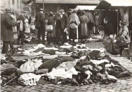 PHOTOGRAPHIE - Marché Aux Puces - Carte Postale Ancienne - Photographie