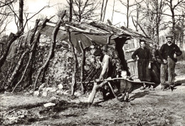 PHOTOGRAPHIE - Hutte De Bûcherons - Carte Postale Ancienne - Photographie