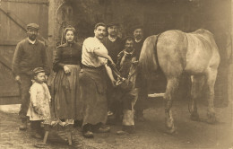 Athis Mons * Carte Photo 1907 * Maréchal Ferrant , Ferrage D'un Cheval * Métier Forgeron Artisanat - Athis Mons