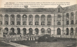 Rennes * La Maison Centrale Des Femmes , éditée Par L'état , Derrière La Gare * école - Rennes