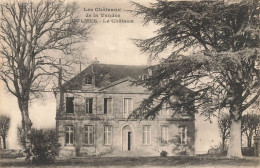 Oulmes * Vue Sur Le Château * Les Châteaux De Vendée - Autres & Non Classés