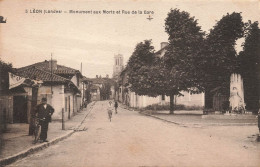 Léon * Rue De La Gare Et Le Monument Aux Morts - Sonstige & Ohne Zuordnung