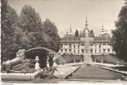 POSTAL    SEGOVIA  -ESPAÑA  -LA GRANJA DE SAN ILDEFONSO-PALACIO DESDE EL TEMPLETE DE LAS TRES GRACIAS - Altri & Non Classificati