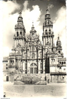 POSTAL   - SANTIAGO DE COMPOSTELA  -  CATEDRAL-FACHADA DEL OBRADOIRO ( CATHÉDRALE. FAÇADEDE L'OBRRADOIRO ) - Santiago De Compostela