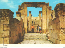 POSTAL    JERASH  -JORDANIA  -PUERTA Y COLUMNAS - Jordanie